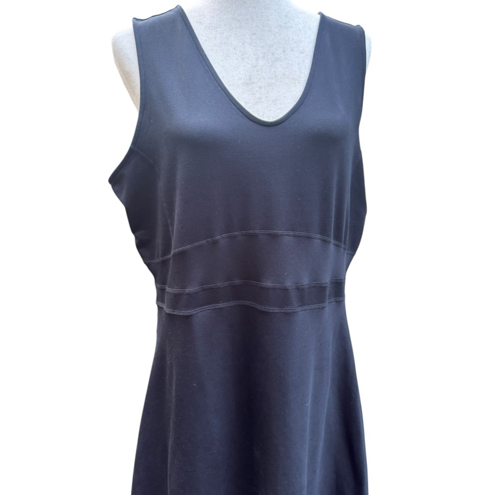 Title Nine Dream V Neck Dress XL Black Travel Athletic Fit Flare Casual Comfy - Picture 6 of 12